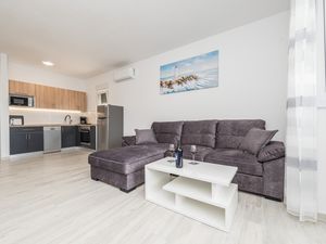 23335225-Ferienwohnung-6-Vir-300x225-3