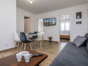 23362485-Ferienwohnung-6-Vir-300x225-1