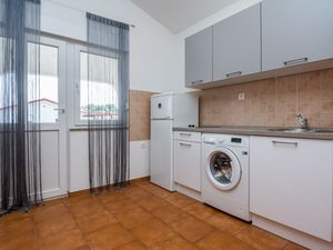 23382860-Ferienwohnung-6-Vir-300x225-3