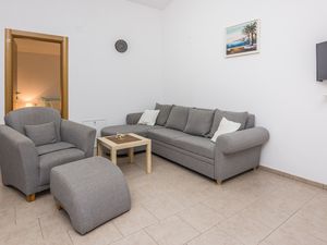 23539155-Ferienwohnung-4-Vir-300x225-1