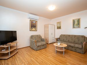 23557511-Ferienwohnung-5-Vir-300x225-1