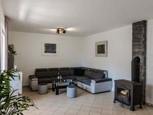 23677627-Ferienwohnung-4-Vir-300x225-1