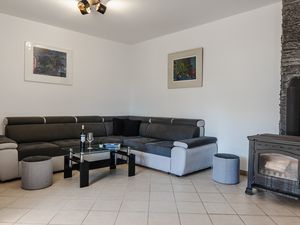 23677627-Ferienwohnung-4-Vir-300x225-2