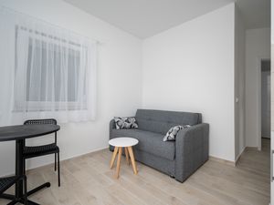 23686674-Ferienwohnung-2-Vir-300x225-2