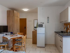 23691947-Ferienwohnung-2-Vir-300x225-1