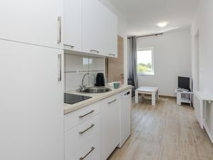 23832247-Ferienwohnung-4-Vir-300x225-2