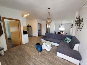 23948206-Ferienwohnung-6-Vir-300x225-3