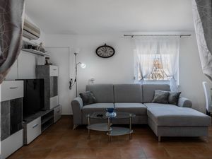 23980776-Ferienwohnung-4-Vir-300x225-1