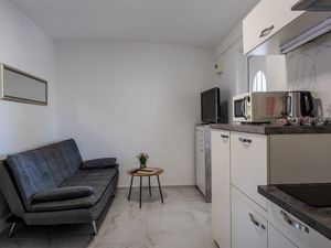 24014725-Ferienwohnung-4-Vir-300x225-1