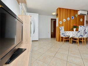 23932905-Ferienwohnung-6-Vir-300x225-2