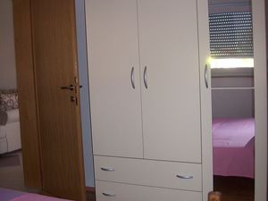 23932774-Ferienwohnung-6-Vir-300x225-5