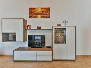 23933381-Ferienwohnung-6-Vir-300x225-3