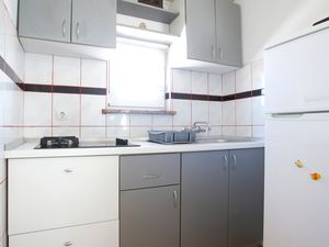 23933588-Ferienwohnung-4-Vir-300x225-2