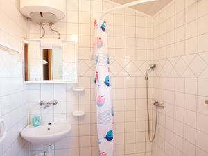 23933588-Ferienwohnung-4-Vir-300x225-0