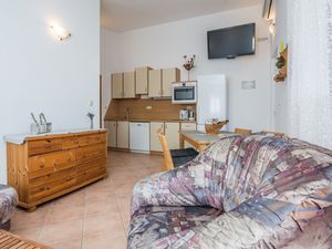 23934358-Ferienwohnung-4-Vir-300x225-2