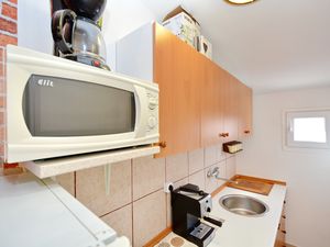 23931060-Ferienwohnung-6-Vir-300x225-4