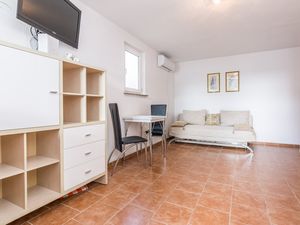 23934029-Ferienwohnung-4-Vir-300x225-2