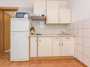 23934029-Ferienwohnung-4-Vir-300x225-3