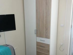 24019018-Ferienwohnung-2-Vir-300x225-5