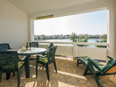 Ferienwohnung für 3 Personen (45 m²) in Vir 3/10