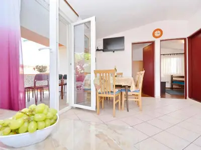 Ferienwohnung für 6 Personen (65 m²) in Vir 7/10