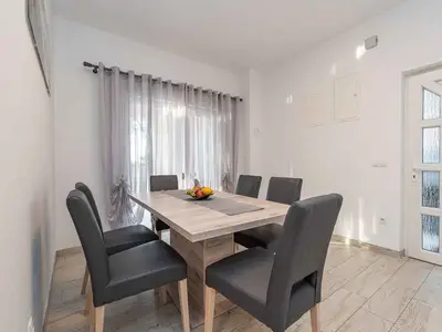 Ferienwohnung für 6 Personen (90 m²) in Vir 10/10