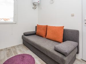 23934021-Ferienwohnung-2-Vir-300x225-3