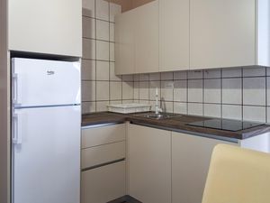 24044015-Ferienwohnung-4-Vir-300x225-4