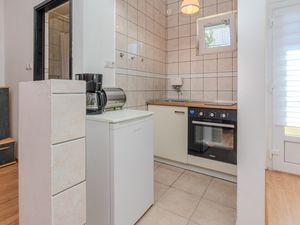 24052920-Ferienwohnung-4-Vir-300x225-5