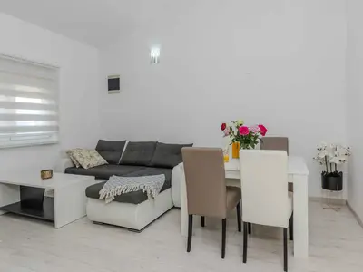 Ferienwohnung für 6 Personen (52 m²) in Vir 9/10