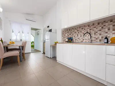 Ferienwohnung für 4 Personen (45 m²) in Vir 8/10