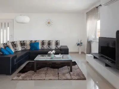 Ferienwohnung für 6 Personen (100 m²) in Vir 8/10