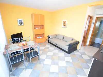 Ferienwohnung für 3 Personen (47 m²) in Vir 3/10