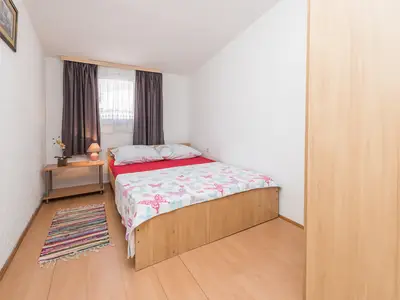 Ferienwohnung für 4 Personen (45 m²) in Vir 8/10