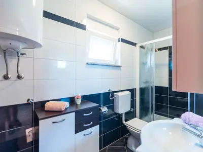 Ferienwohnung für 5 Personen (45 m²) in Vir 8/10