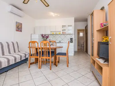 Ferienwohnung für 4 Personen (54 m²) in Vir 5/10