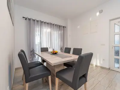 Ferienwohnung für 6 Personen (90 m²) in Vir 4/10