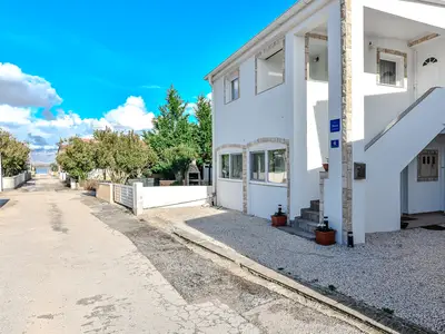 Ferienwohnung für 4 Personen (40 m²) in Vir 8/8