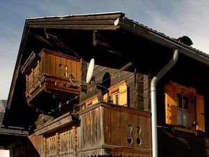 Haus, Südseite, Balkom mit Bergblick