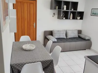 Ferienwohnung für 3 Personen in Vis 7/10