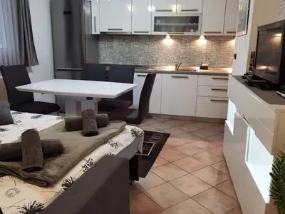 Ferienwohnung für 3 Personen in Vis 2/10