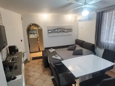 Ferienwohnung für 3 Personen in Vis 4/10