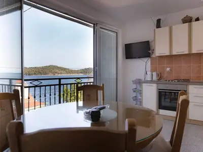 Ferienwohnung für 4 Personen in Vis 7/10