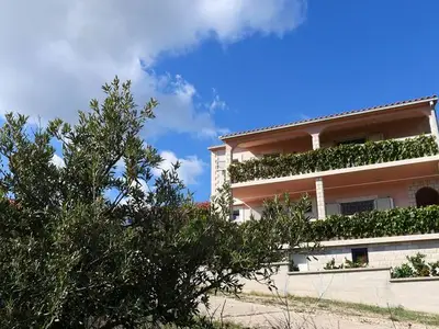 Ferienwohnung für 4 Personen in Vis 2/10