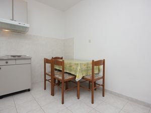 18323809-Ferienwohnung-3-Vis-300x225-2