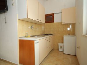 19128252-Ferienwohnung-4-Vis-300x225-5