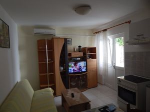 19129407-Ferienwohnung-5-Vis-300x225-2