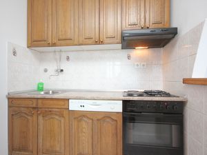 23926768-Ferienwohnung-6-Vis-300x225-5