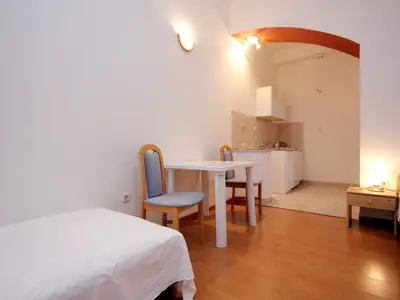 Ferienwohnung für 3 Personen in Vis 10/10