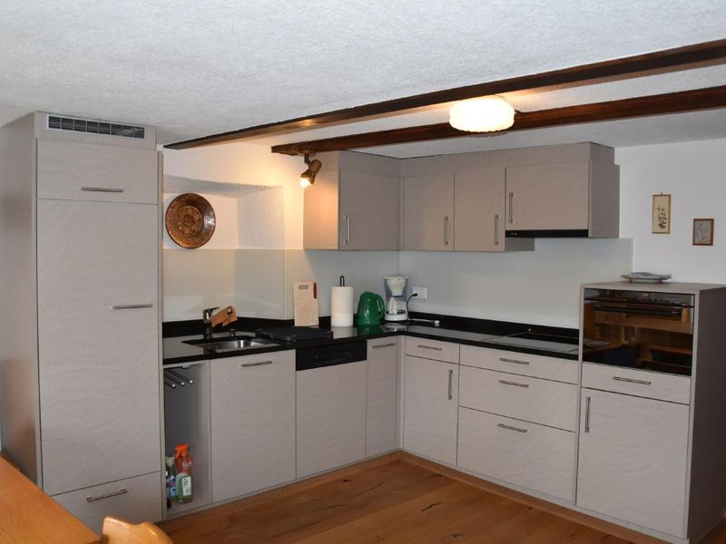 437192-Ferienwohnung-5-Visp-800x600-2